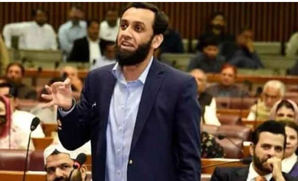 Tarar urges political forces to join hands in fighting terrorism