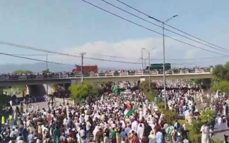 TLP Faizabad sit-in disrupt routine life of twin cities residents