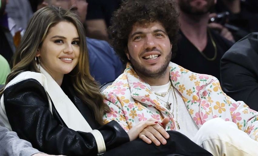 Selena Gomez gives strong indication that she going to engage Benny Blanco